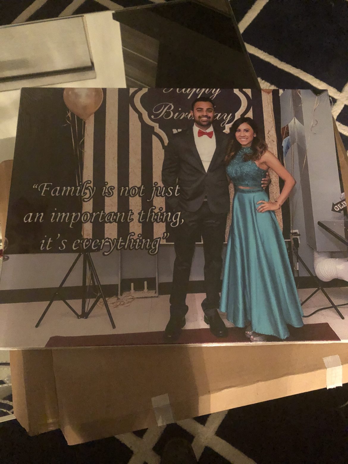 First Canvas to Go Up in Nida’s House Gift